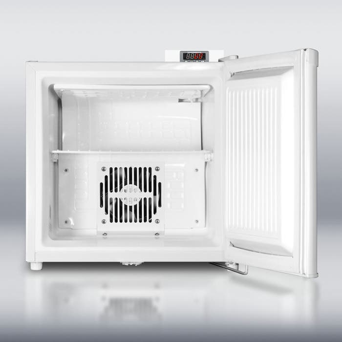 Summit FS20L7MEDSC Compact -20º C ACCUCOLD™ commercial freezer