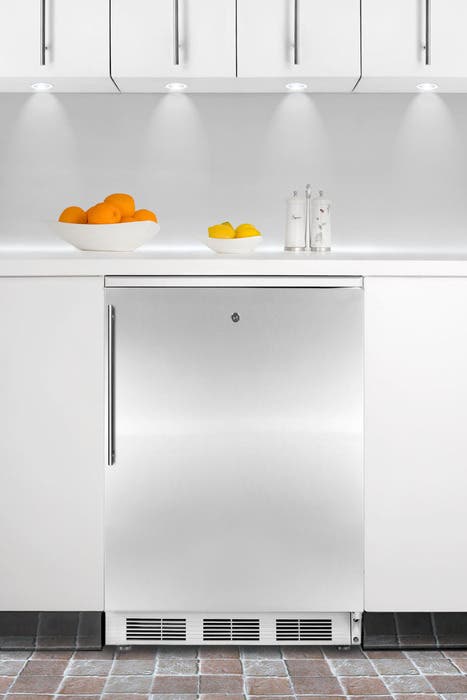 Summit SWC6WLBISSHV Stainless Steel