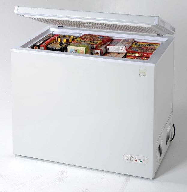 Avanti CF2010 7.0 cu. ft. Chest Freezer