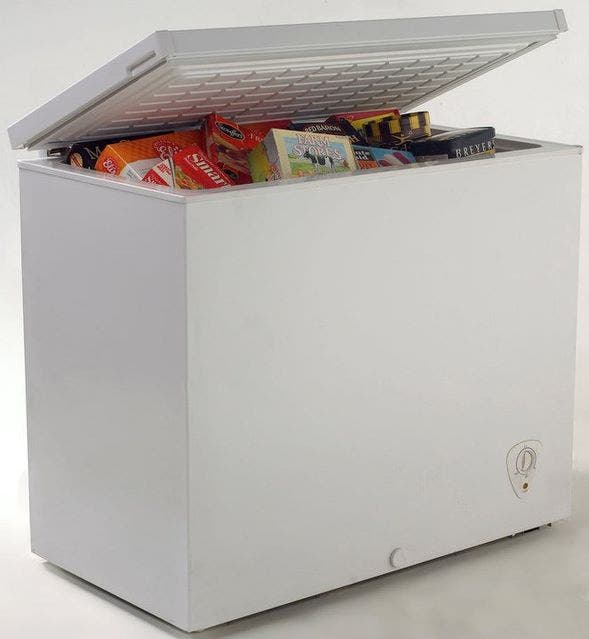 Avanti CF2010 7.0 cu. ft. Chest Freezer