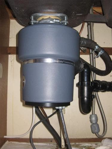 Insinkerator ESSENTIAL 3/4 HP Continuous Feed Waste Disposer