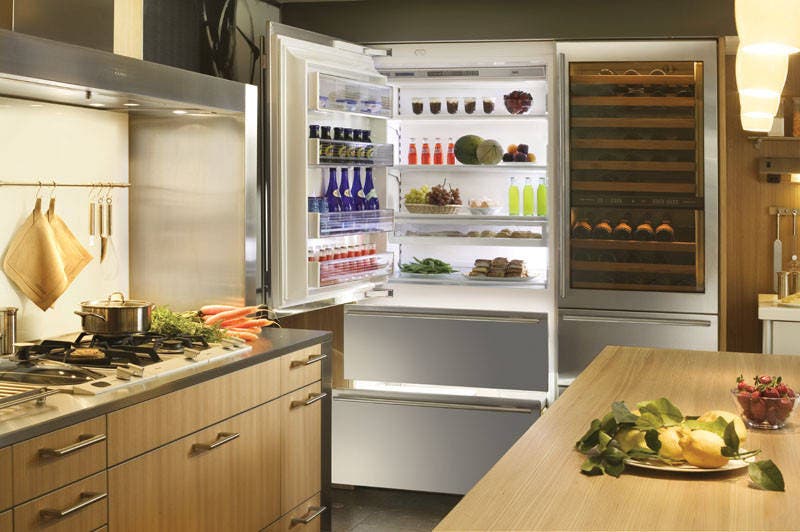 Sub Zero 736TCI With Automatic Ice Maker