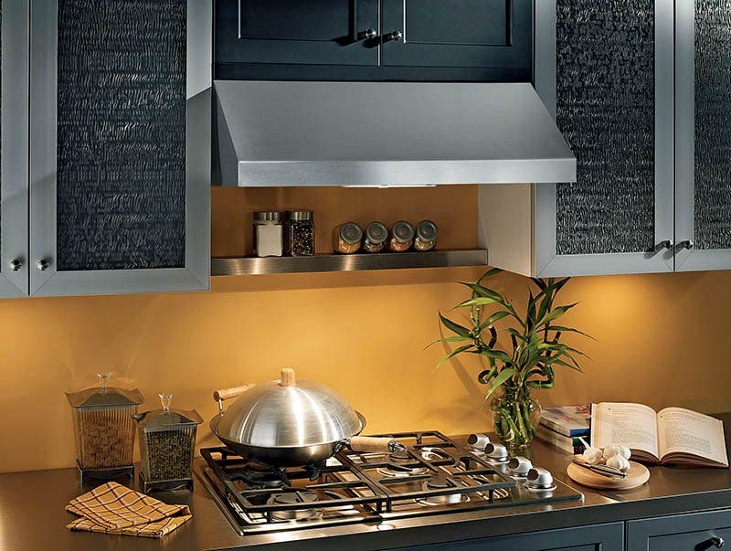 Broan APE130SS 30" Pro-Style Under Cabinet Range Hood