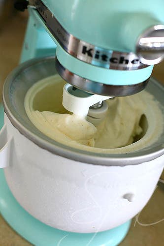 KitchenAid KICA0WH Ice Cream Maker Attachment
