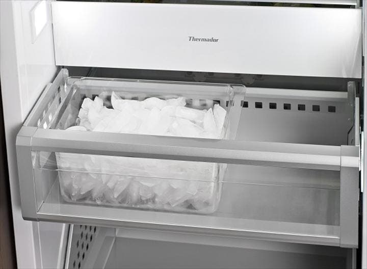 Thermador T18IF800SP 18 Inch Built-in Fully Flush Freezer Column