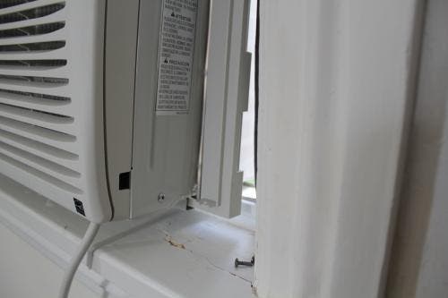 LG LW1012ER 10,000 BTU Window Air Conditioner