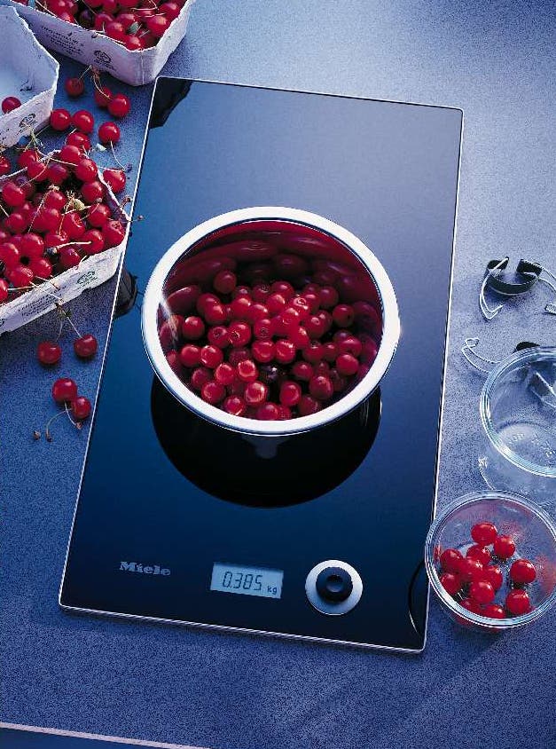 Miele CSWA400 11-3/8" Battery Operated CombiSet Scale