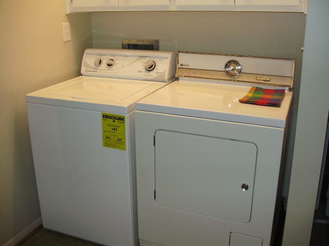 Speed Queen AWN432 White