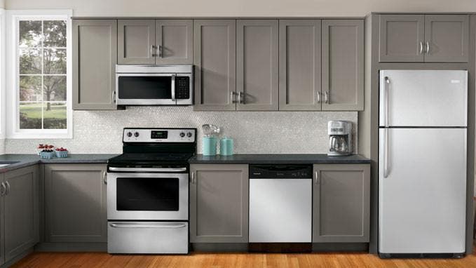 Frigidaire FFHT1800PS 18.3 cu. ft. Top-Freezer Refrigerator