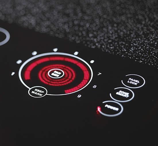 Thermador CET304ZB 30" Smoothtop Electric Cooktop