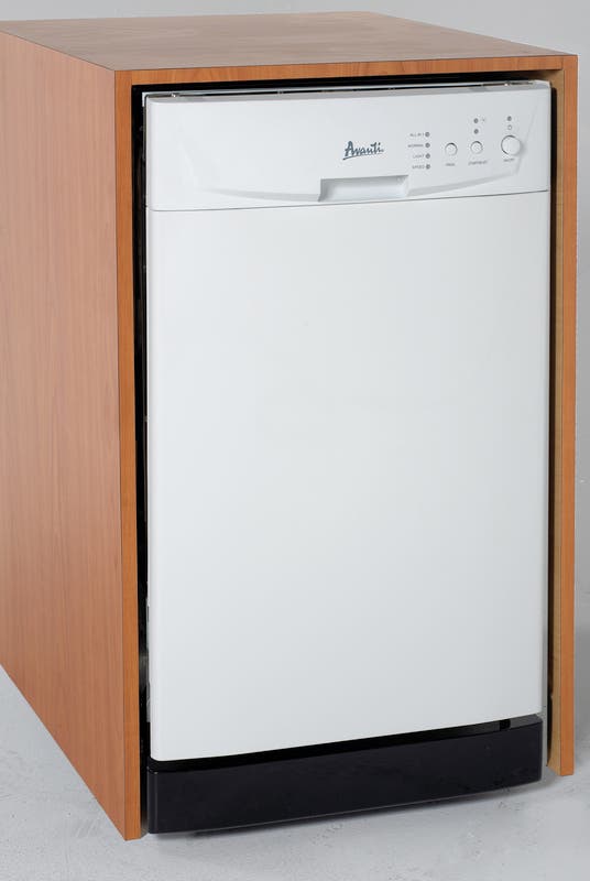 Avanti DWE1800W White