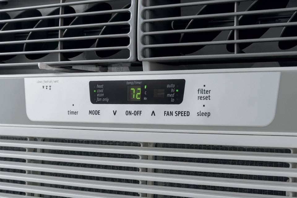 Frigidaire FFRH2522Q2 25,000 BTU Room Air Conditioner