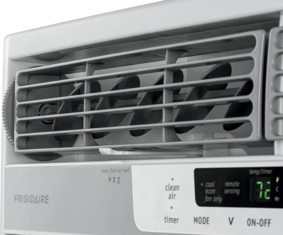 Frigidaire FFRE1533Q1 15,100 BTU Room Air Conditioner