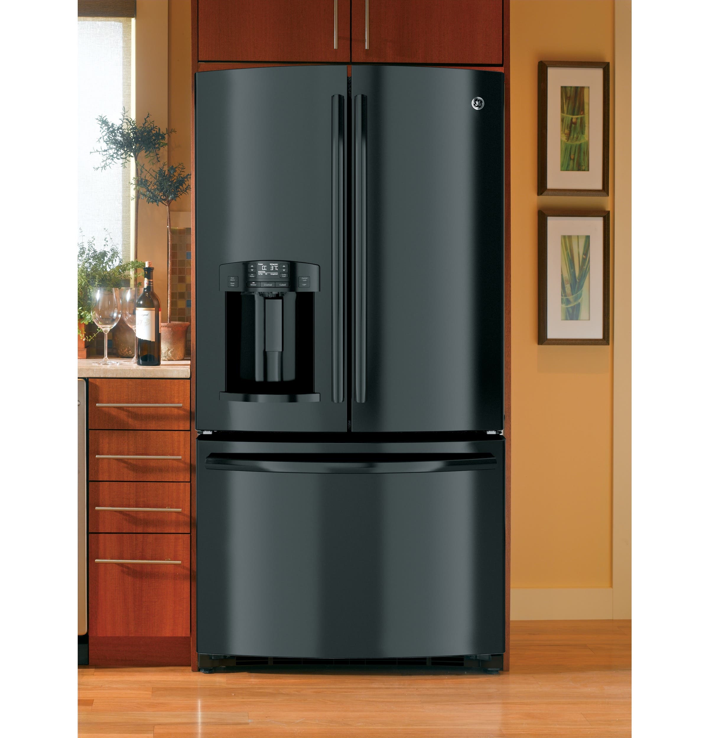 GE GFE27GGDBB Black