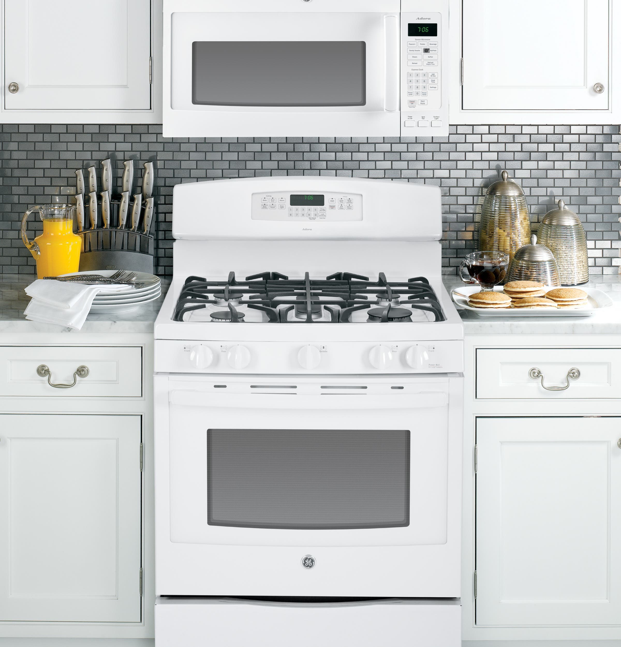 GE JGB760DEFWW White