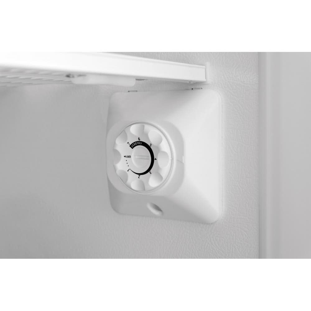 Frigidaire FFFU17M1QW White
