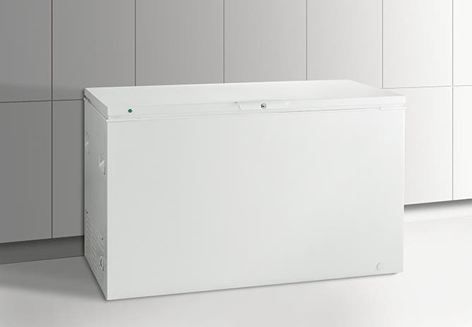 Frigidaire FFFC16M5QW White