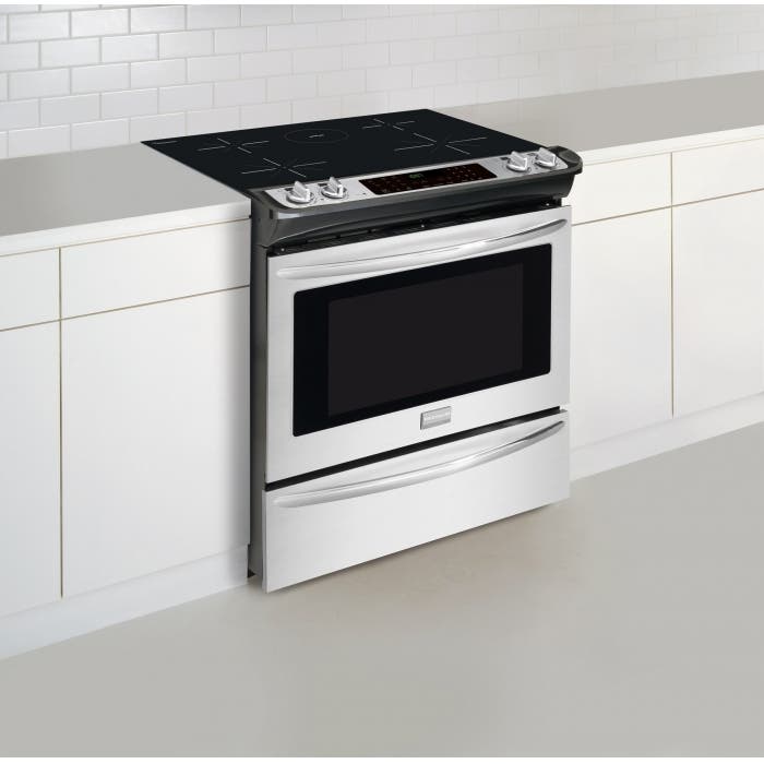 Frigidaire FGIS3065PF 30'' Slide-In Induction Range