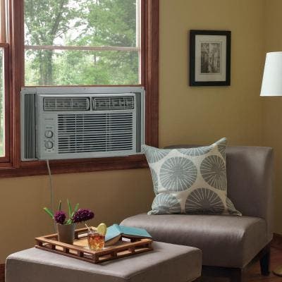 Frigidaire FFRA0611R1 White