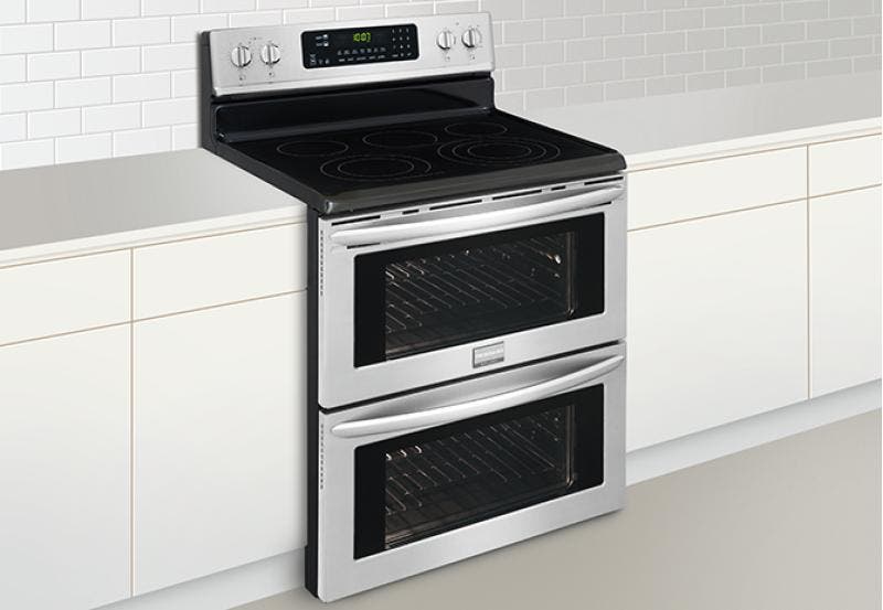 Frigidaire FGEF306TPF 30'' Freestanding Electric Double Oven Range