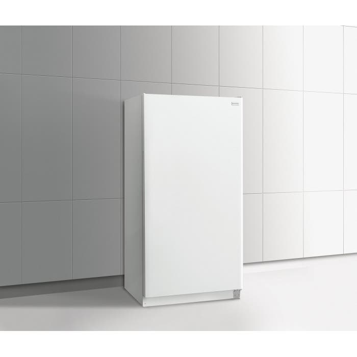 Frigidaire FFFH17F1RW White