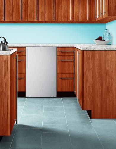 Summit CM411LBI7DPL Diamond Stainless Door