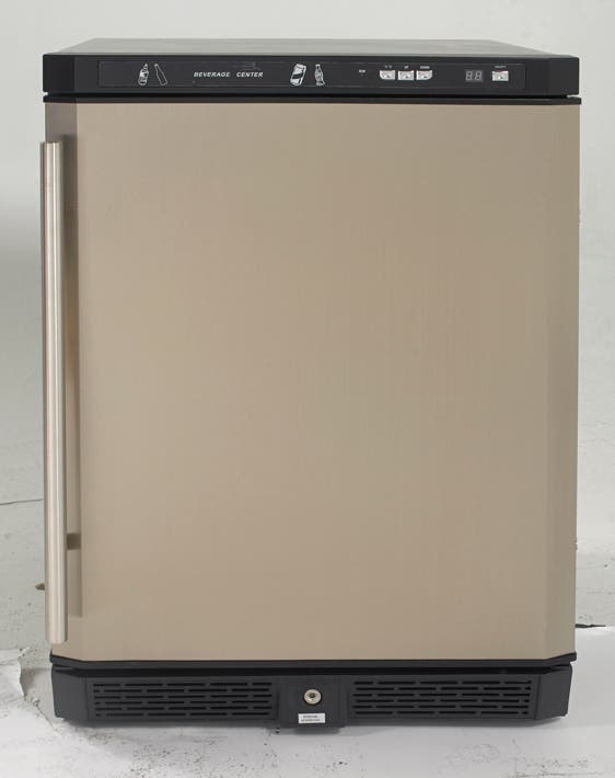 Avanti AR5102SS Black