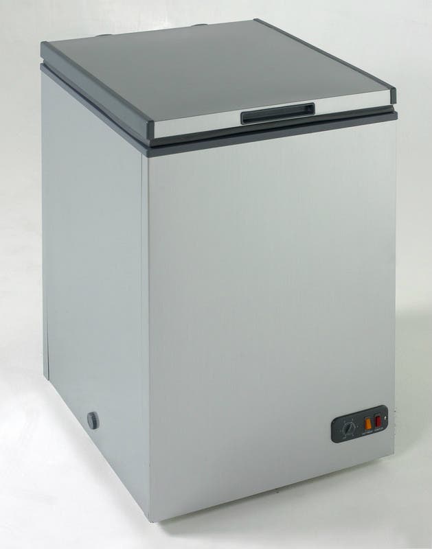 Avanti CF10016PE 3.5 cu. ft. Chest Freezer