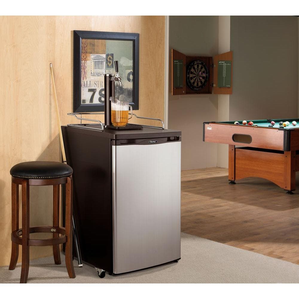 Danby DKC052BSLDBD 20 Inch Kegerator