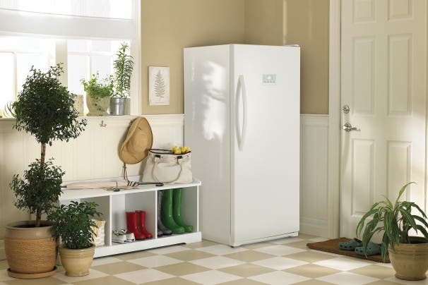 Danby DUF138E1WDD White