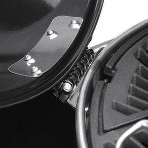 Napoleon PRO22KLEG 23 Inch Portable Charcoal Kettle Grill