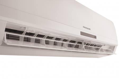 Frigidaire FFHP092WQ2 9,000 BTU Wall-Mount Mini Split Indoor Air Conditi...