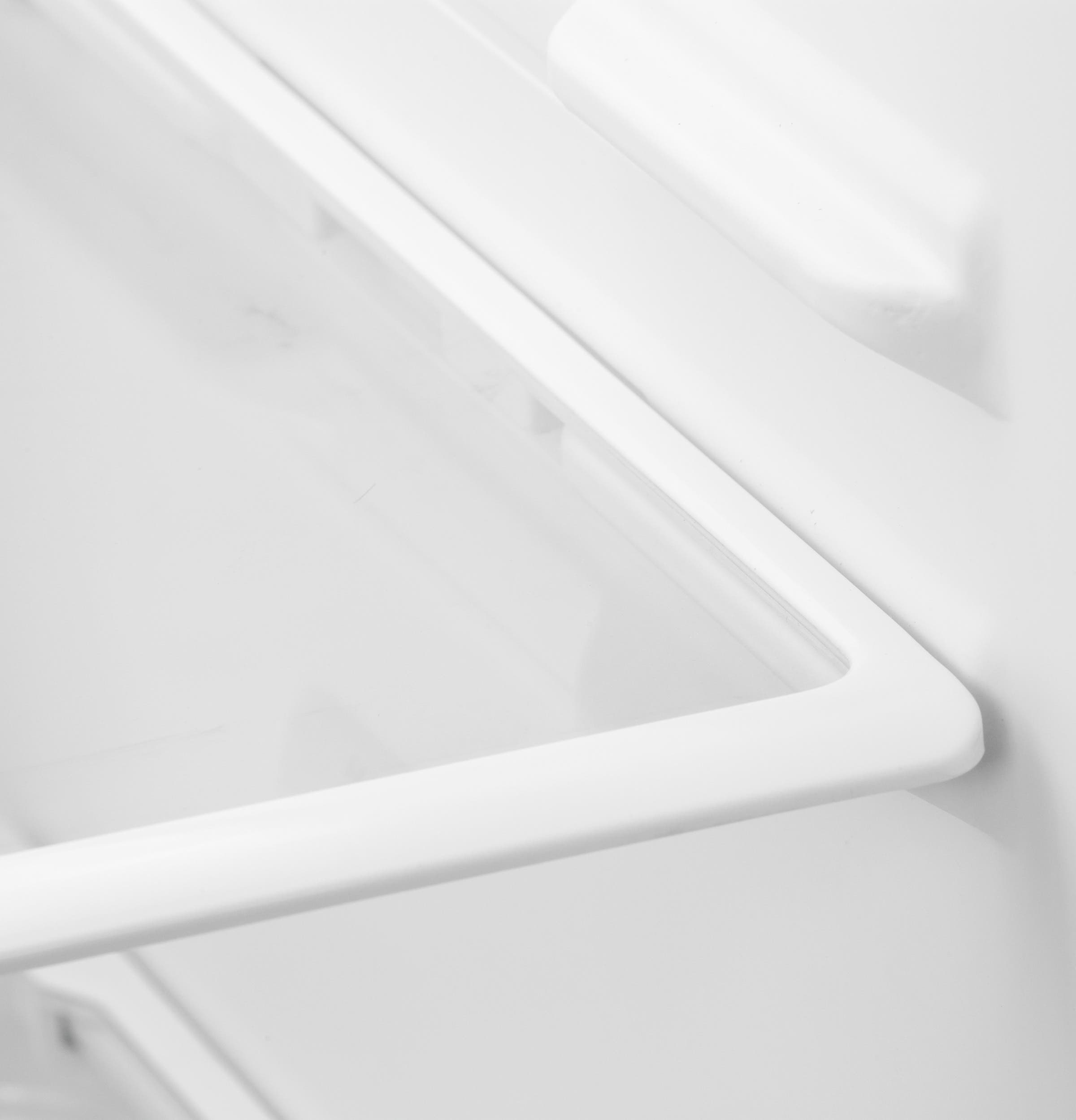 GE GBE10ESJSB 24 Inch Bottom-Freezer Refrigerator