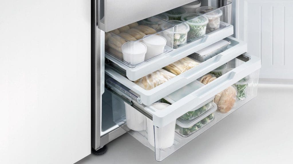 Fisher Paykel RF135BDRX4 Ezkleen Stainless Steel, Right Hinge