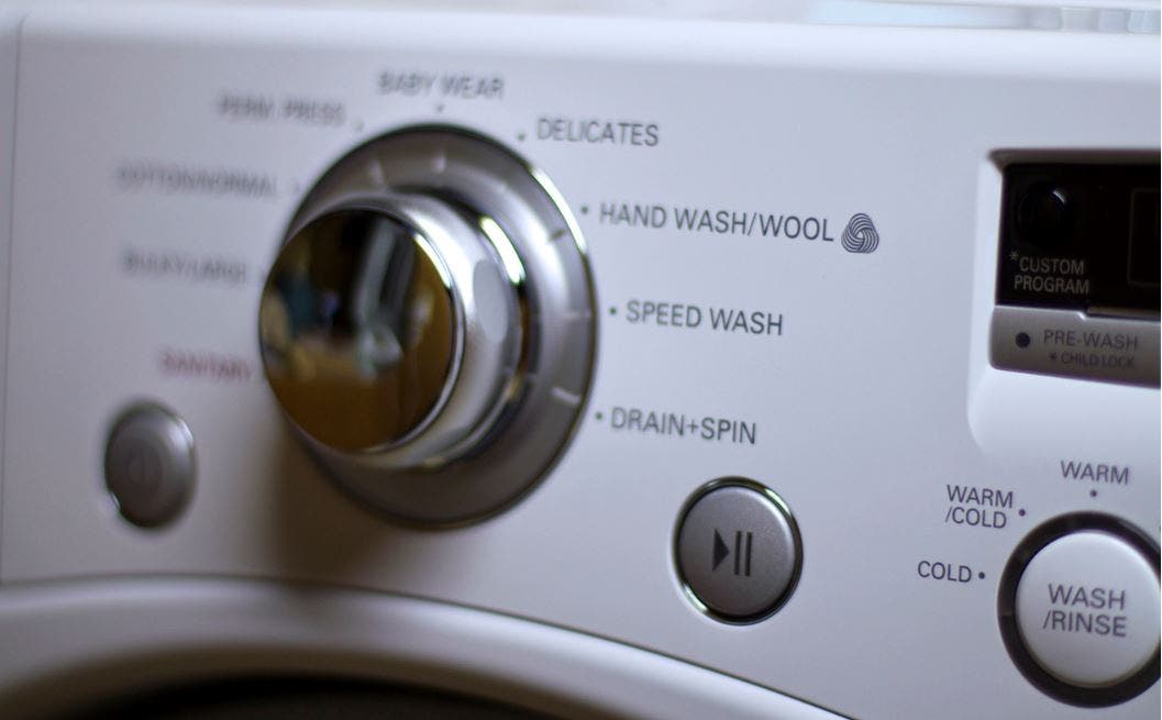 Whirlpool WED7590FW White