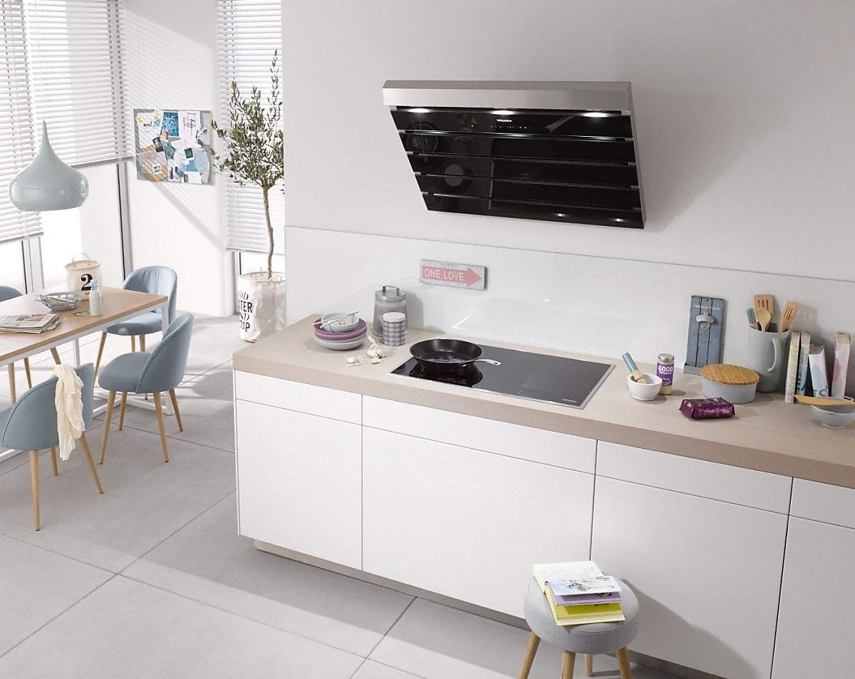Miele DA6796W Obsidian Black