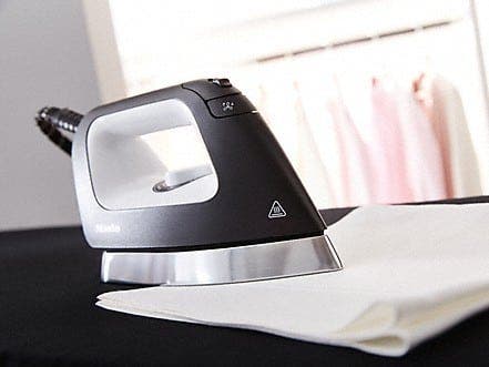 Miele B3847 White
