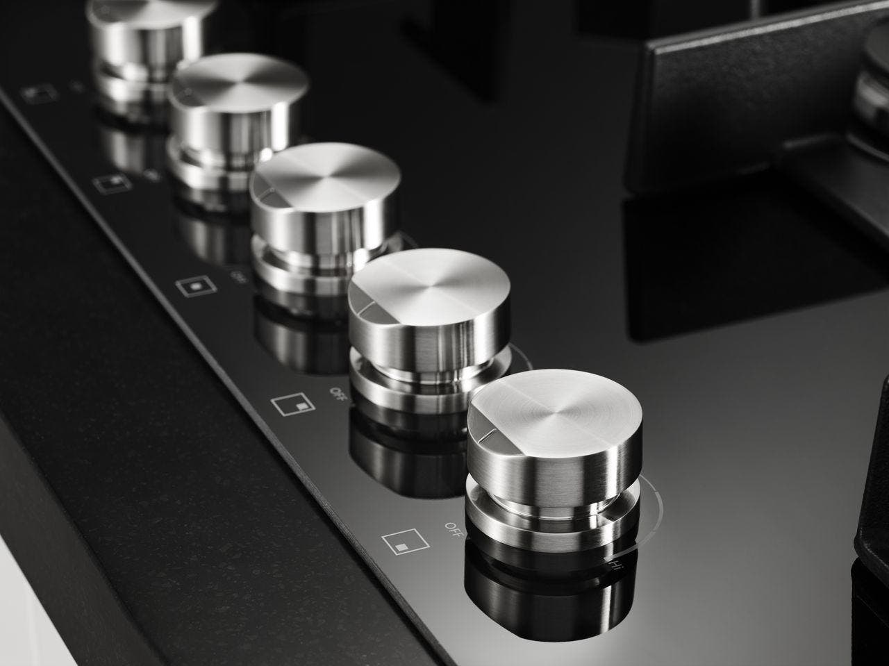 Jenn Air JGC2530EB Black with Floating Glass, Natural Gas