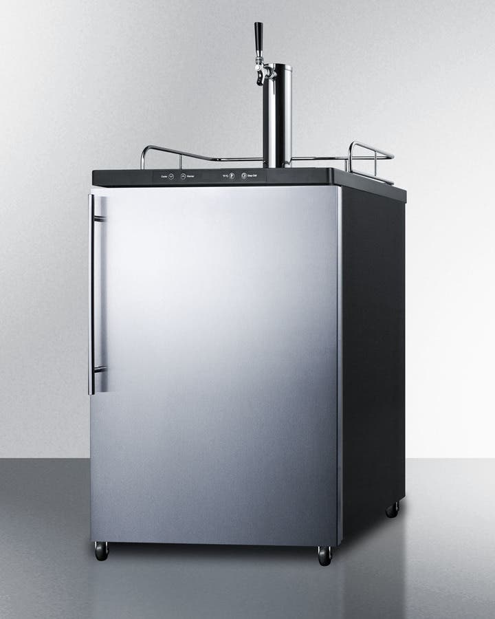 Summit SBC635MBI7SSHV Stainless Steel/Black, Pro Vertical Handle