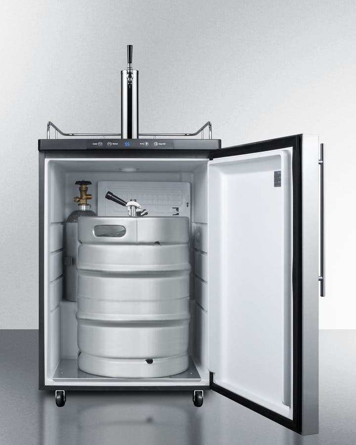Summit SBC635MBI7SSHV Stainless Steel/Black, Pro Vertical Handle