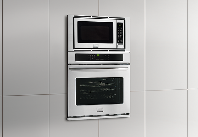 Frigidaire FGMC3065PF Stainless Steel