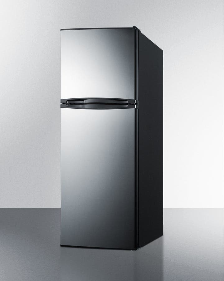 Summit FF1077SSIM Stainless Steel, With Ice Maker