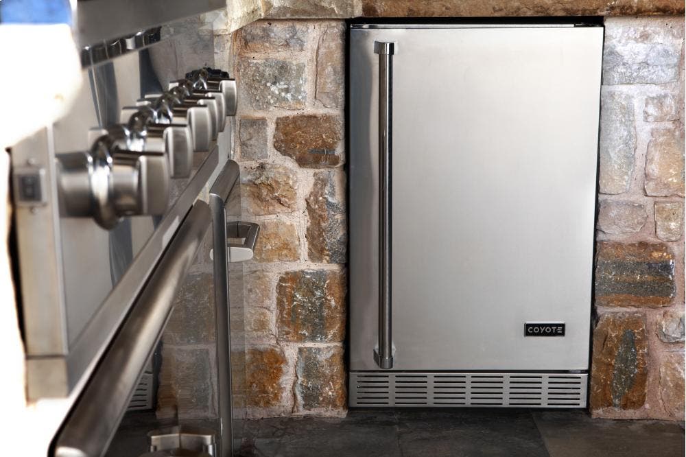 Coyote C1BIR24R Stainless Steel, Right Hinge Door Swing