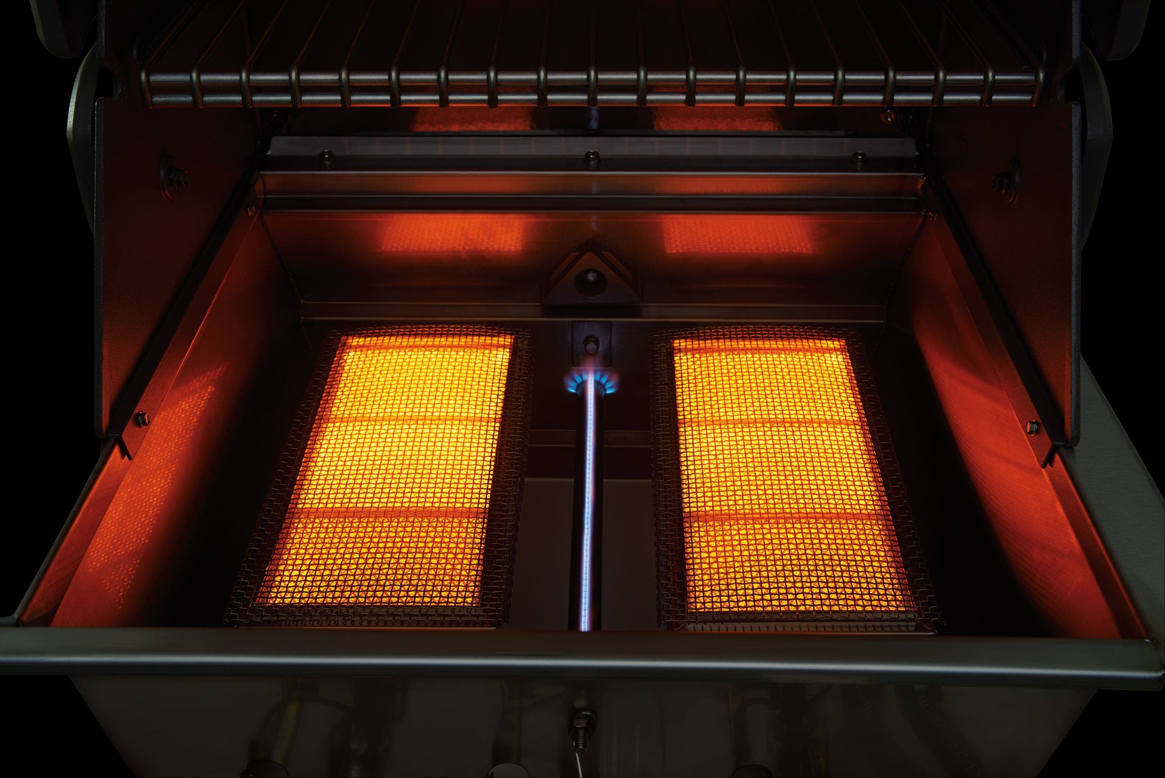 Napoleon PRO825RSBIPSS2 Liquid Propane