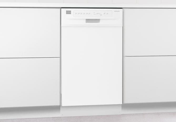 Frigidaire FFBD1821MW White