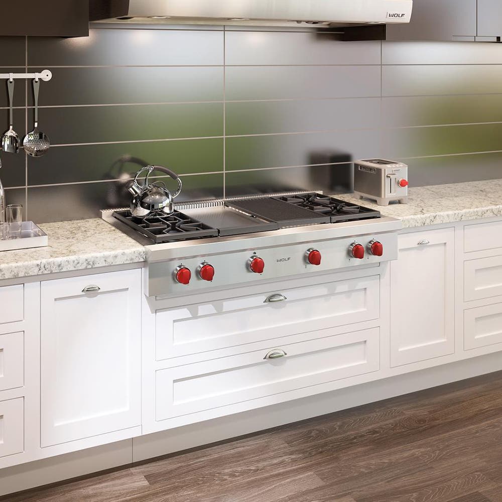 Wolf SRT484CG Stainless Steel, Natural Gas