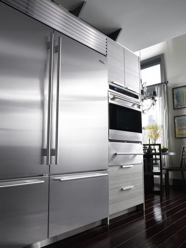 Sub Zero BI30USTHRH Stainless Steel with Tubular Handles, Right Hinge