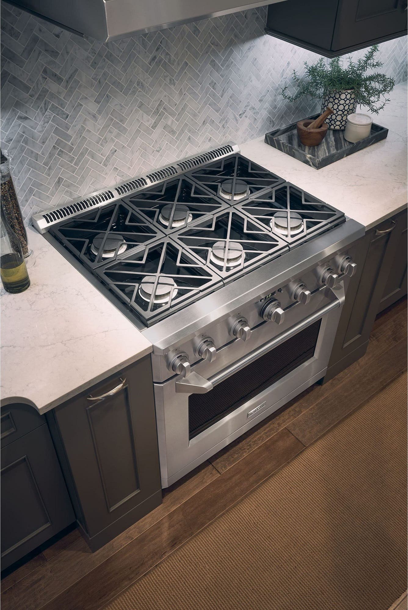 Monogram ZGP366LRSS Stainless Steel, Liquid Propane