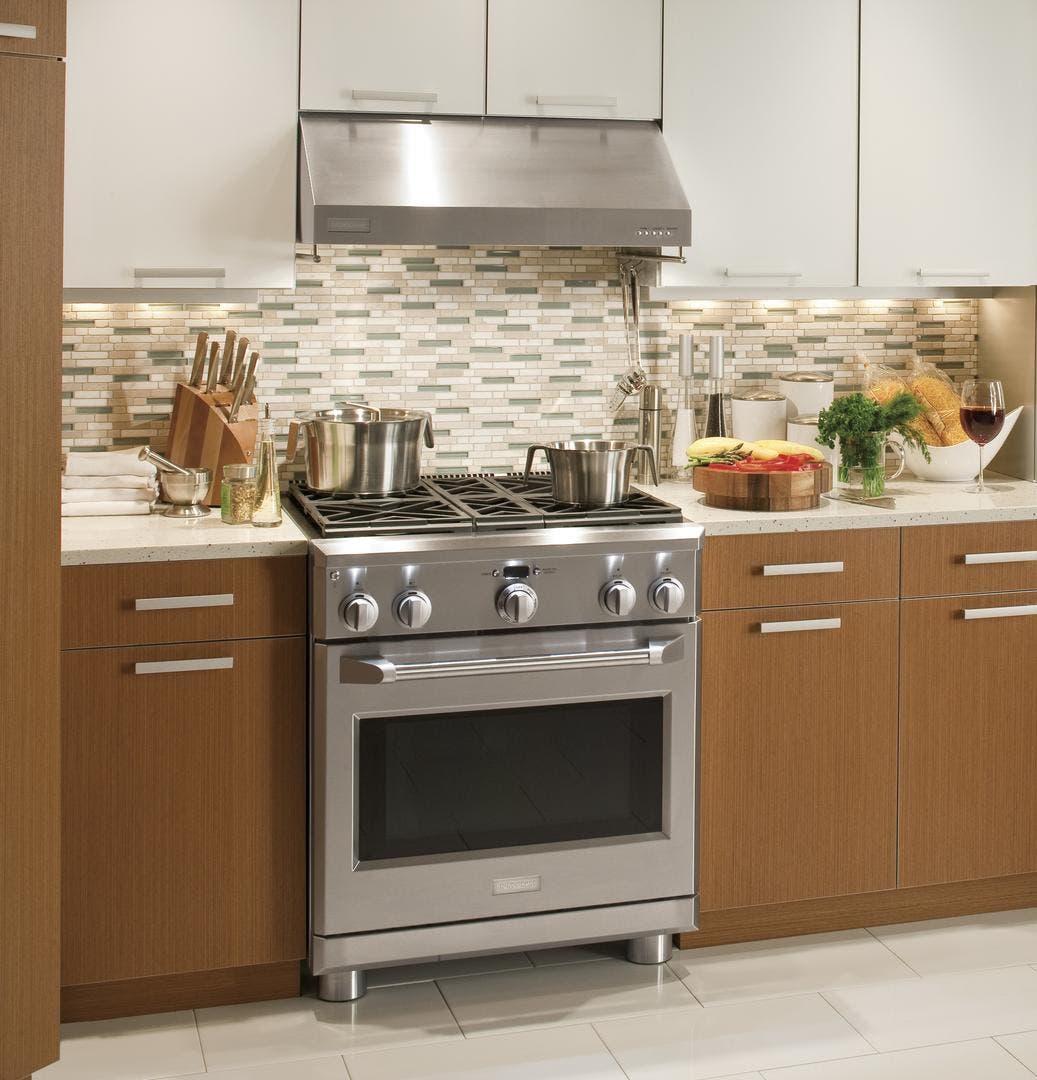 Monogram ZGP304NRSS Stainless Steel, Natural Gas