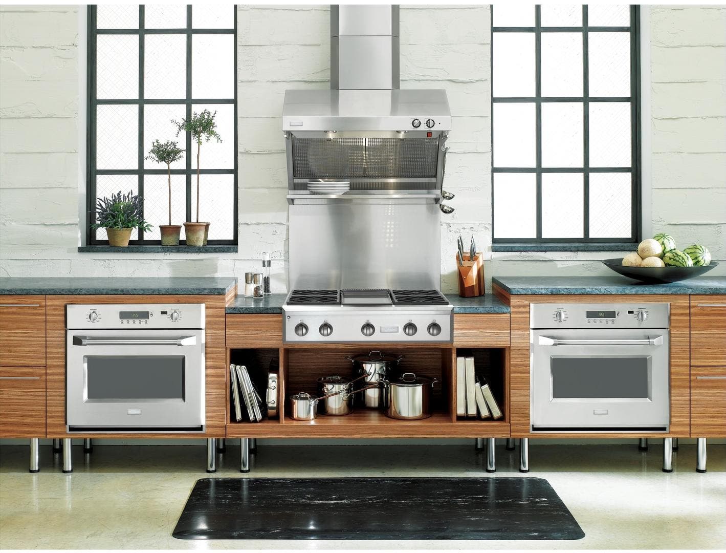Monogram ZV36RSFSS Stainless Steel, 36 Inch with 620 CFM